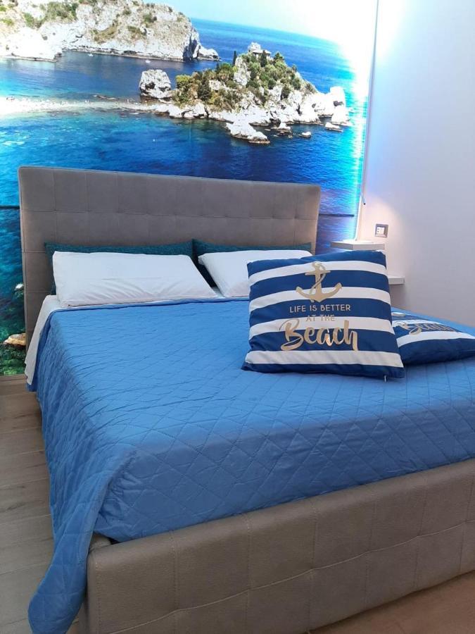 La Casa Nel Vicolo Appartement Giardini-Naxos Buitenkant foto
